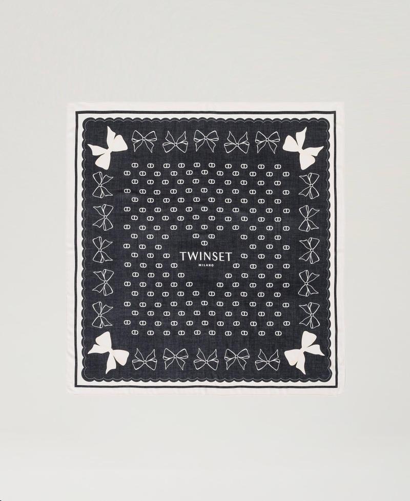 Scee by twin set Kefiah con stampa fiocchi e logo Italia
