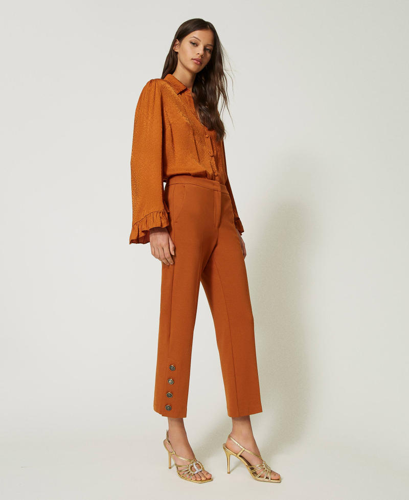 Scee by twin set Pantaloni cropped con bottoni 2025