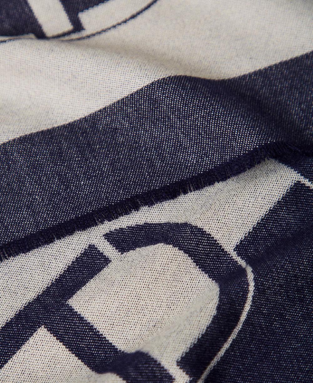 Scee by twin set Kefiah jacquard con logo Novità