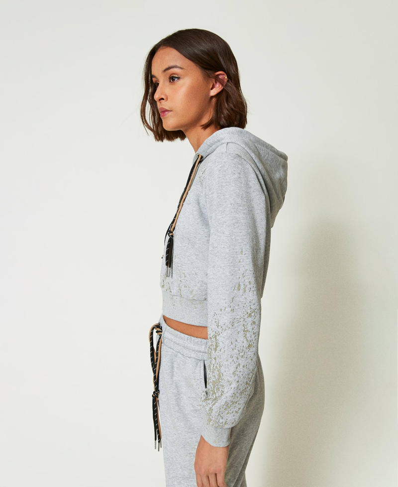 Scee by twin set Felpa cropped MYFO con stampa glitter Offerte speciali