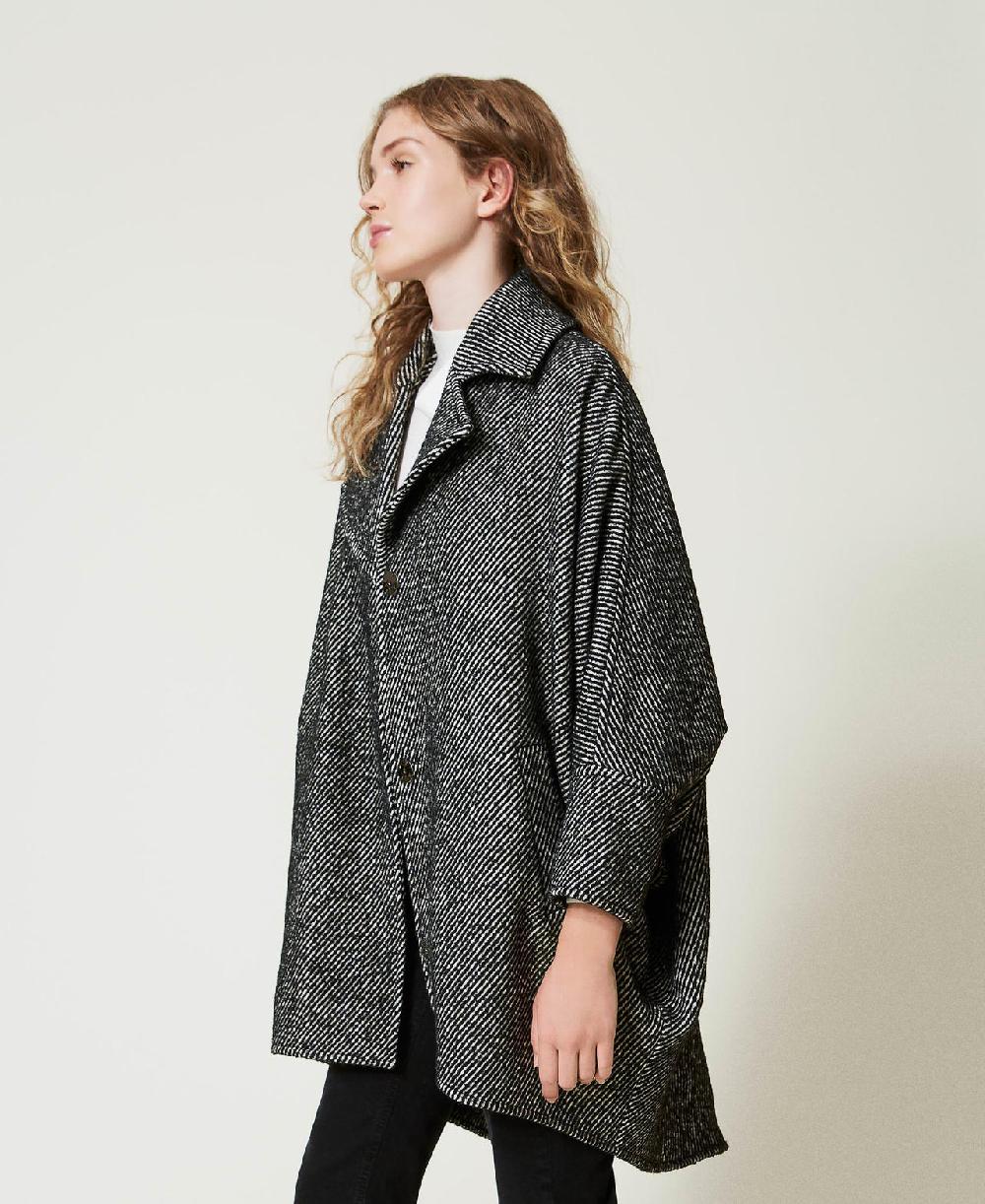 Scee by twin set Cappotto corto in panno bicolor Saldi