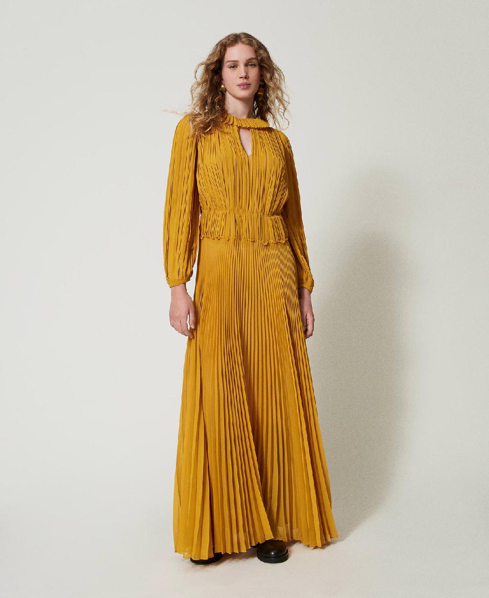 Scee by twin set Abito lungo in georgette plissé Grandi sconti