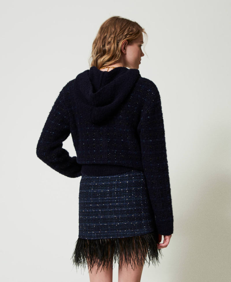 Scee by twin set Minigonna bouclé con piume Comprane uno, ottenene uno gratis