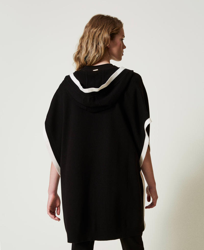 Scee by twin set Poncho in maglia con tasche Pezzi Unici
