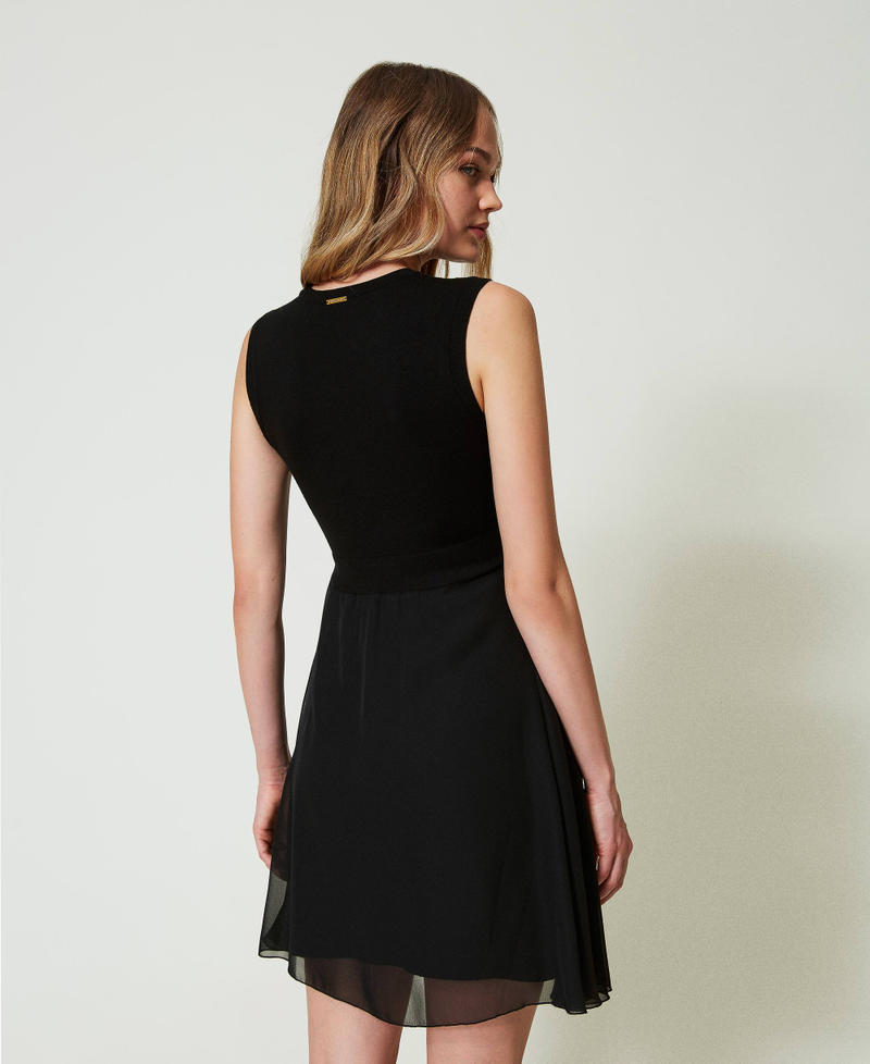 Scee by twin set Abito corto in maglia e georgette Sottocosto