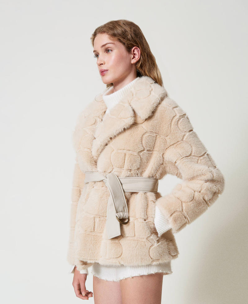 Scee by twin set Cappotto corto in faux fur con Oval T Moda