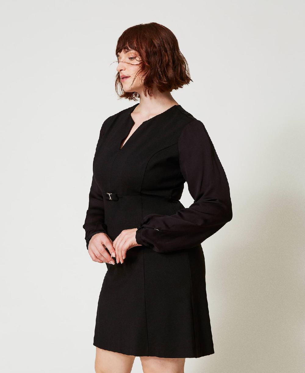 Scee by twin set Abito corto con fiocco e Oval T Offerta speciale