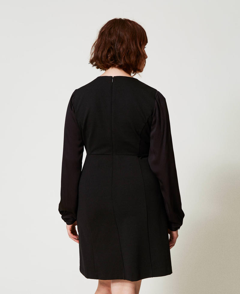 Scee by twin set Abito corto con fiocco e Oval T Offerta speciale