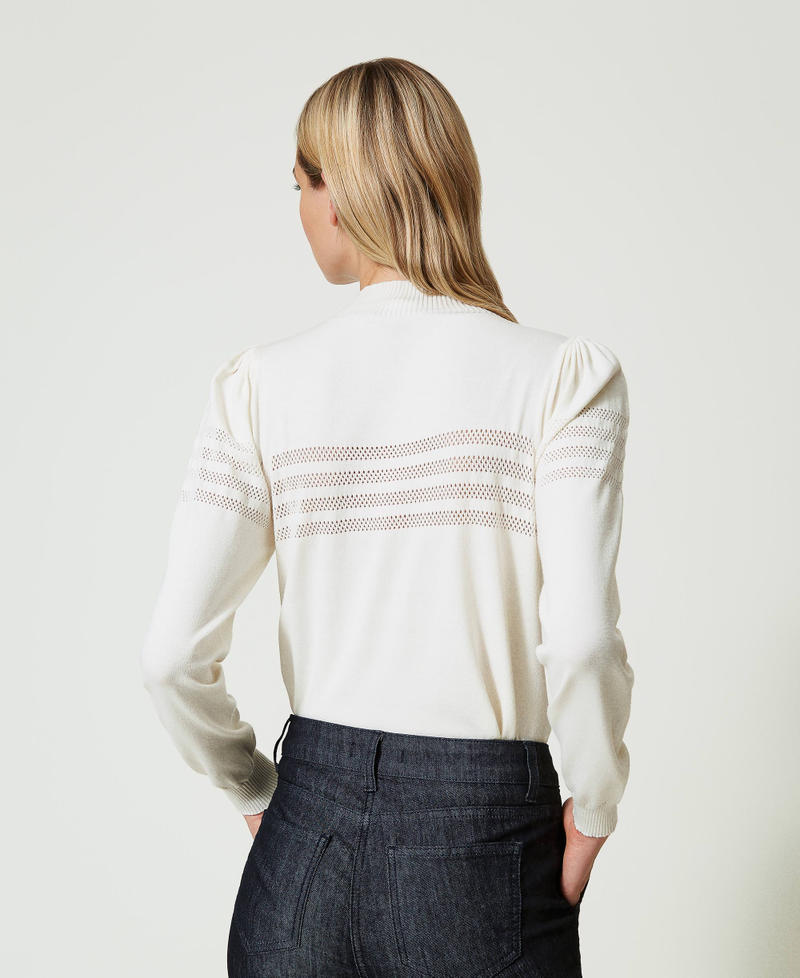 Scee by twin set Maglia lupetto con lavorazione Oval T Offerta natalizia