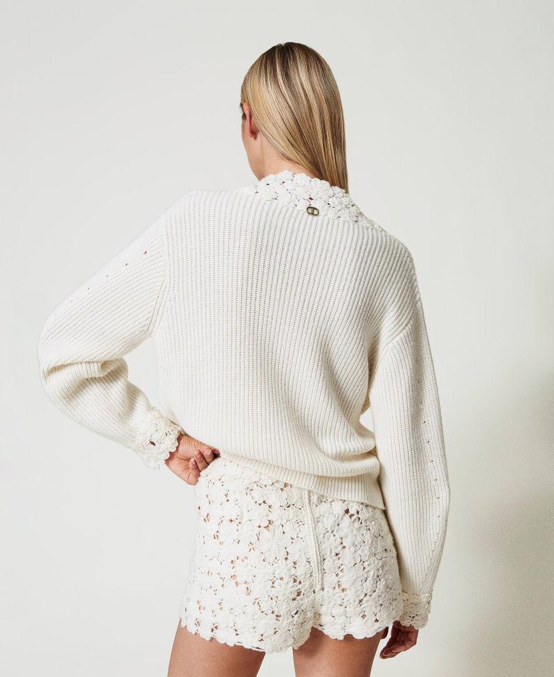 Scee by twin set Shorts in maglia misto lana con ricamo Sconti VIP