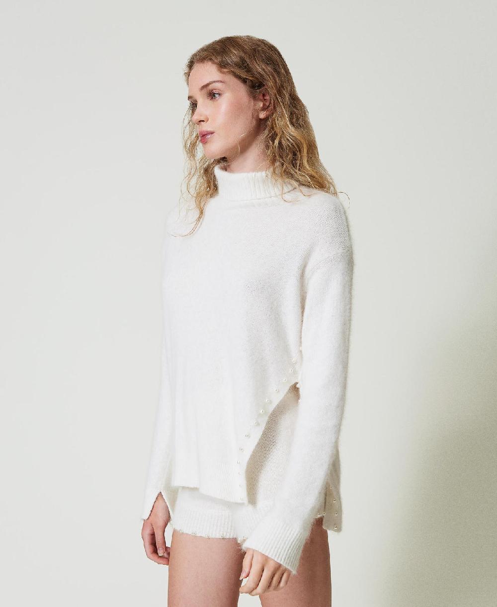 Scee by twin set Maglia dolcevita in misto angora con perle Acquista Ora