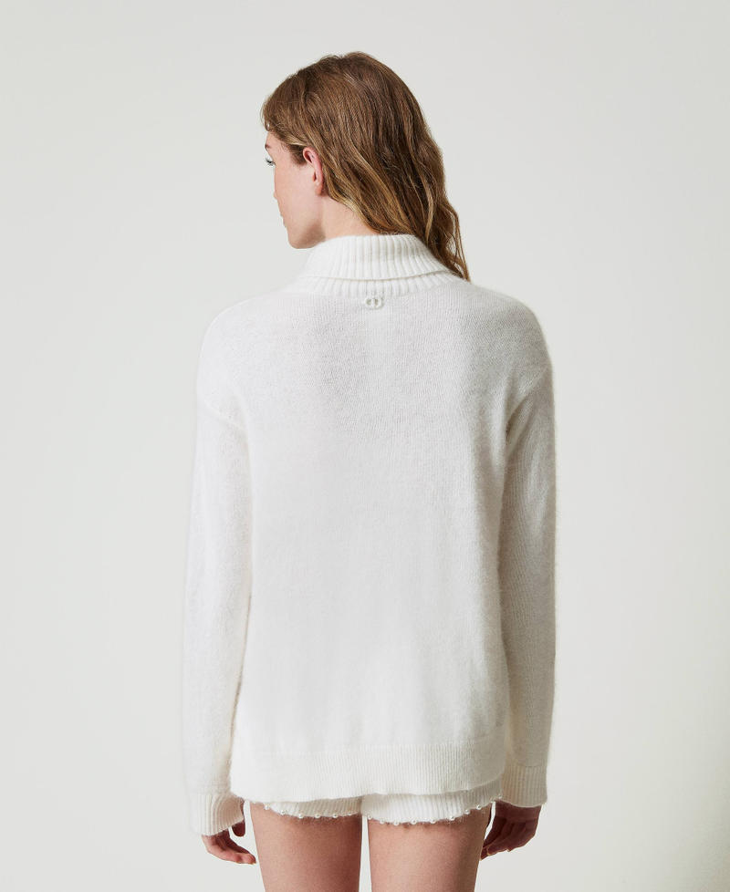 Scee by twin set Maglia dolcevita in misto angora con perle Acquista Ora