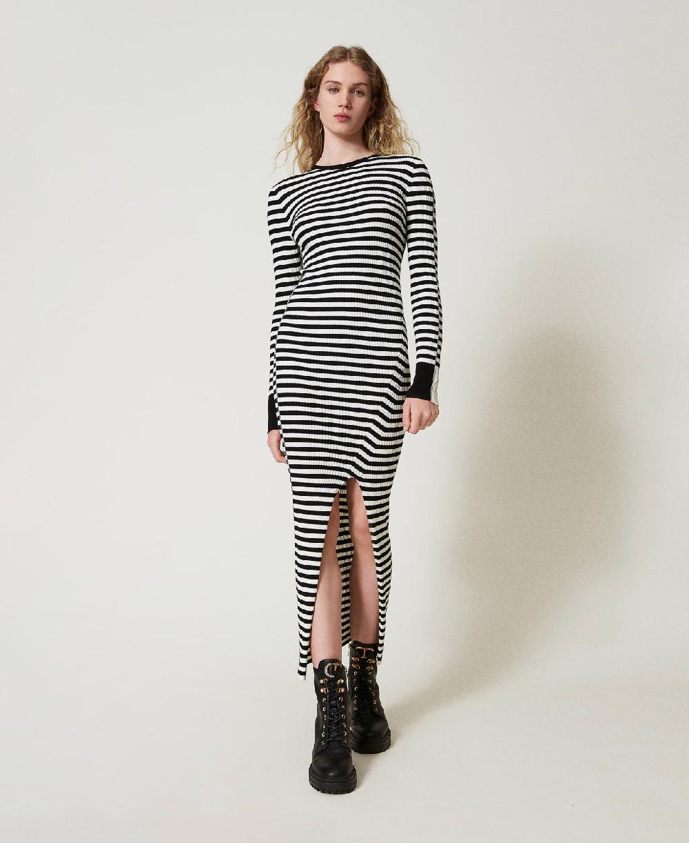 Scee by twin set Abito lungo in maglia a righe Fornitura limitata