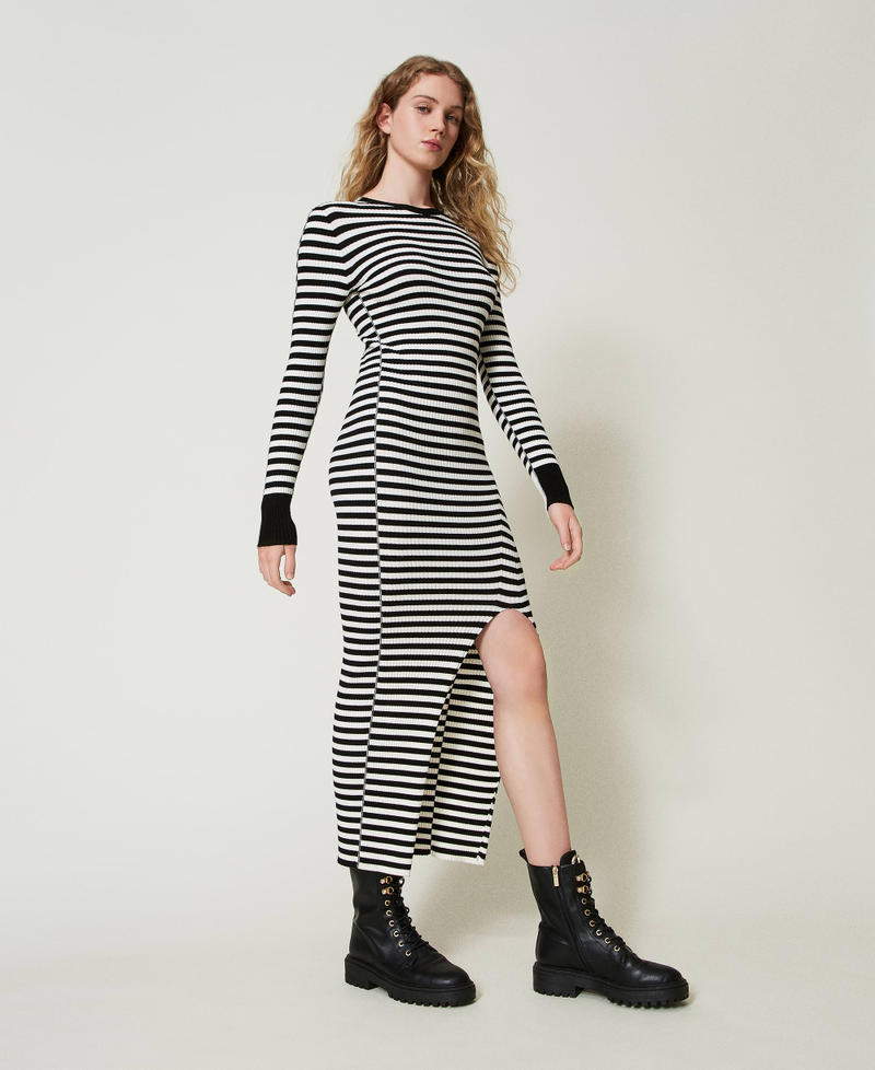 Scee by twin set Abito lungo in maglia a righe Fornitura limitata