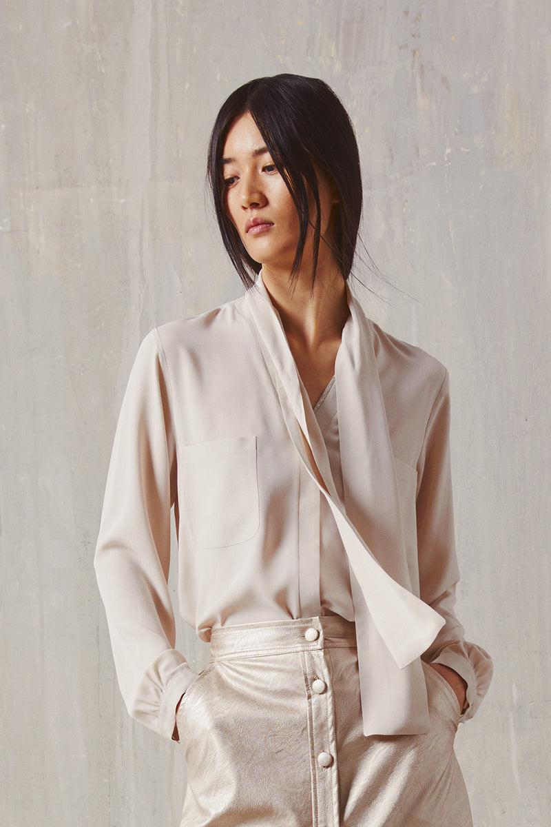 Shirtaporter CAMICIA CON FIOCCO E TASCHE I Più Venduti