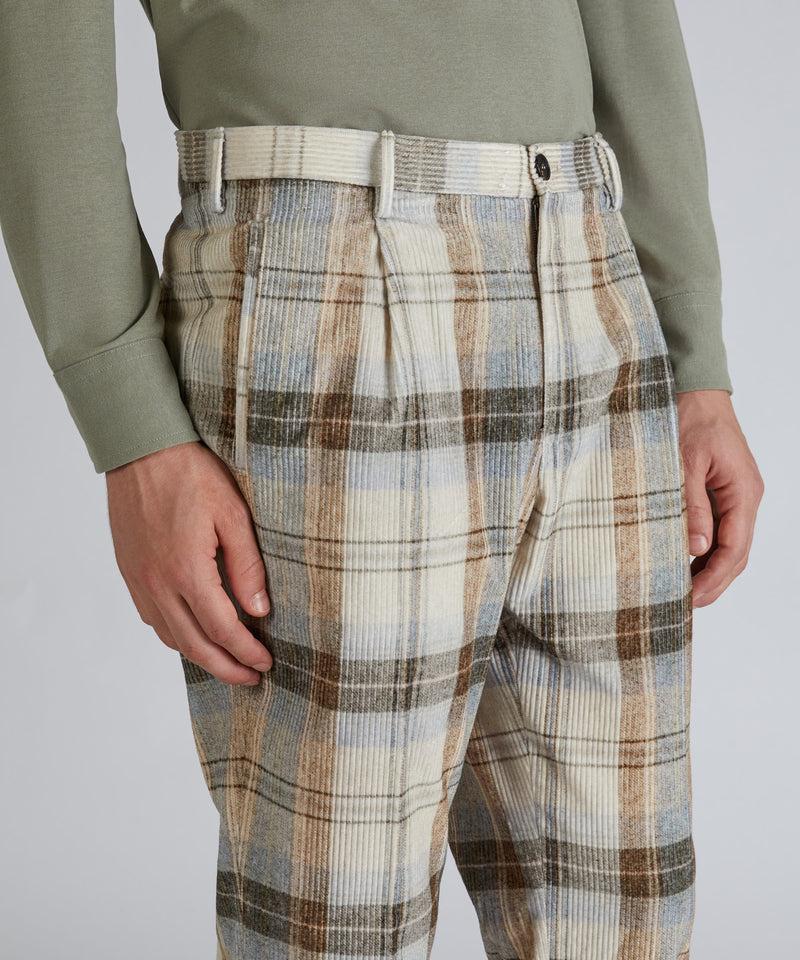 Slowear Pantaloni tapered fit in velluto a coste Offerta settimanale