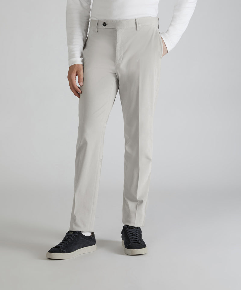 Slowear Pantalone tapered fit in cotone e lyocell Qualità