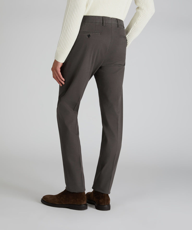 Slowear Pantalone tapered fit in cotone e lyocell Sottocosto