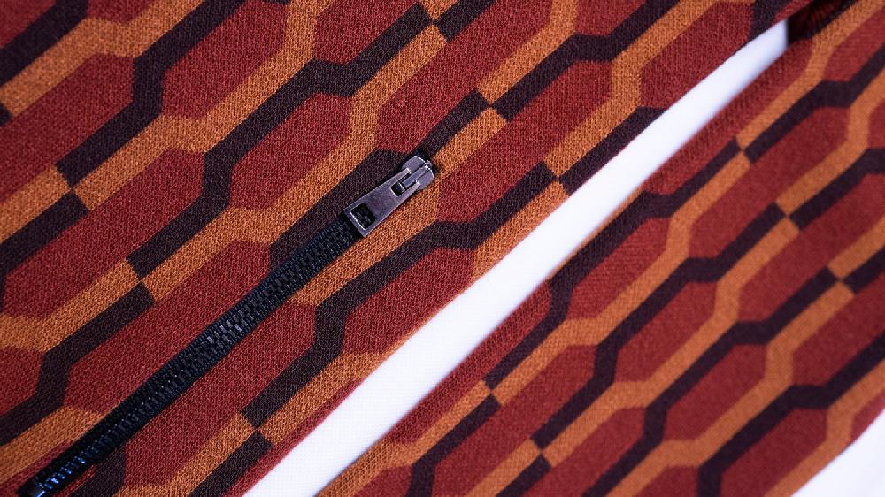Stories Milano BOMBER ZIP – MONOGRAM OBSESSION – DESERT Soddisfazione Garantita