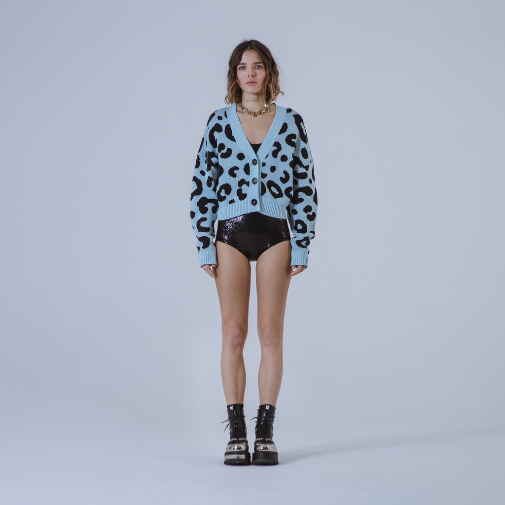 Sveta Milano Cardigan corto jacquard Dakota in azzurro e nero Prezzo Ridotto