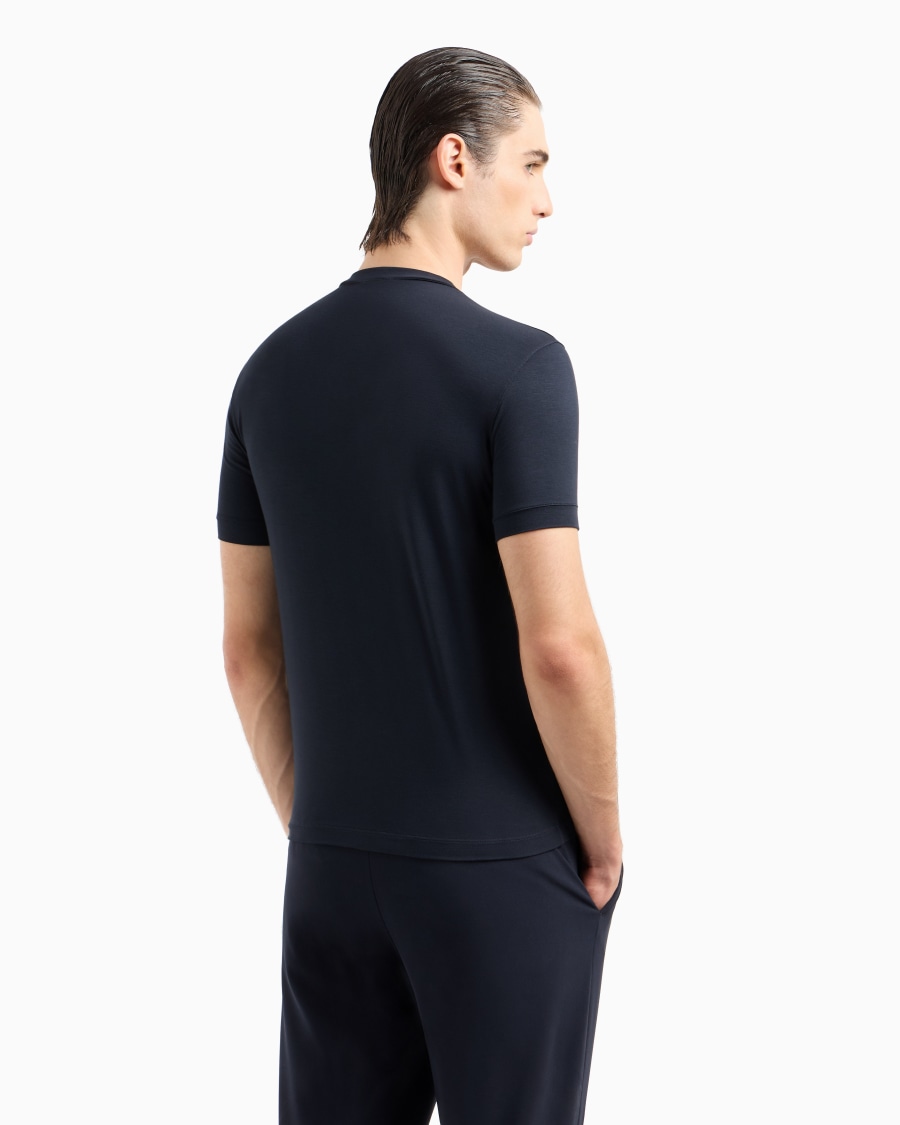 ﻿The world of armani T-SHIRT GIROCOLLO ICON IN JERSEY DI VISCOSA STRETCH Offerta
