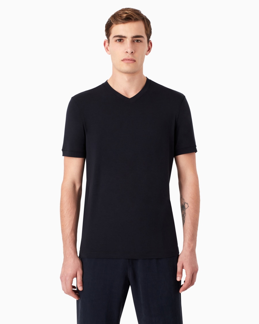 The world of armani T-SHIRT CON SCOLLO A V ICON IN JERSEY DI VISCOSA STRETCH Promozione