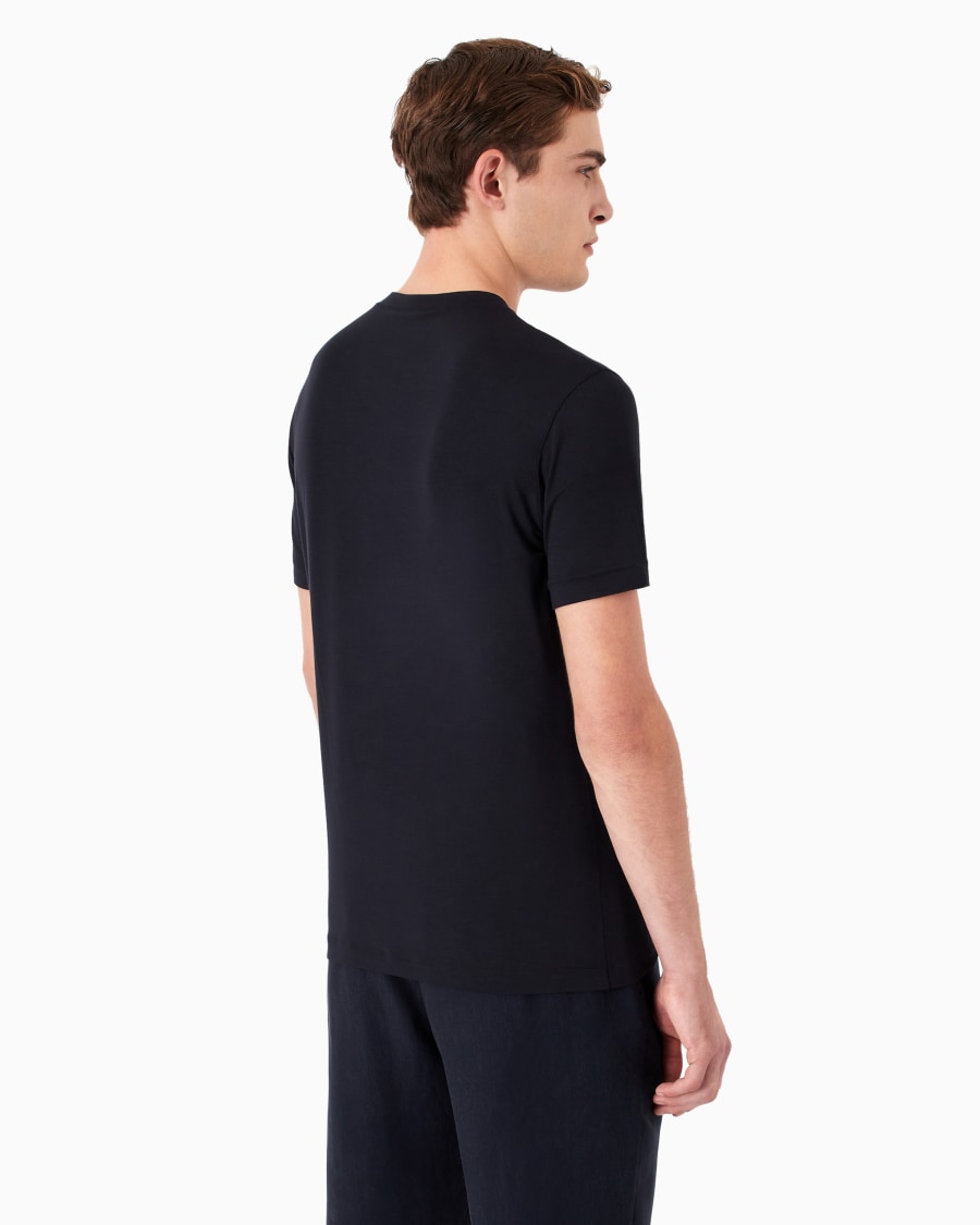 The world of armani T-SHIRT CON SCOLLO A V ICON IN JERSEY DI VISCOSA STRETCH Promozione