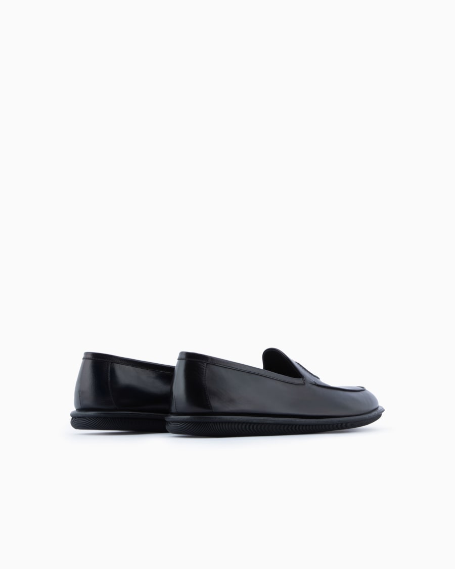 The world of armani MOCASSINI IN NAPPA VINTAGE CON LOGO RICAMATO Negozi Online