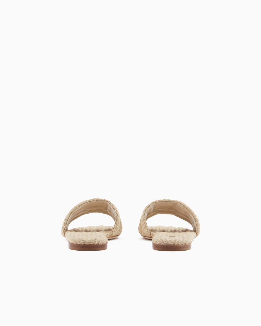 The world of armani SANDALI FLAT IN RAFIA TRAPUNTATA Vendita Calda