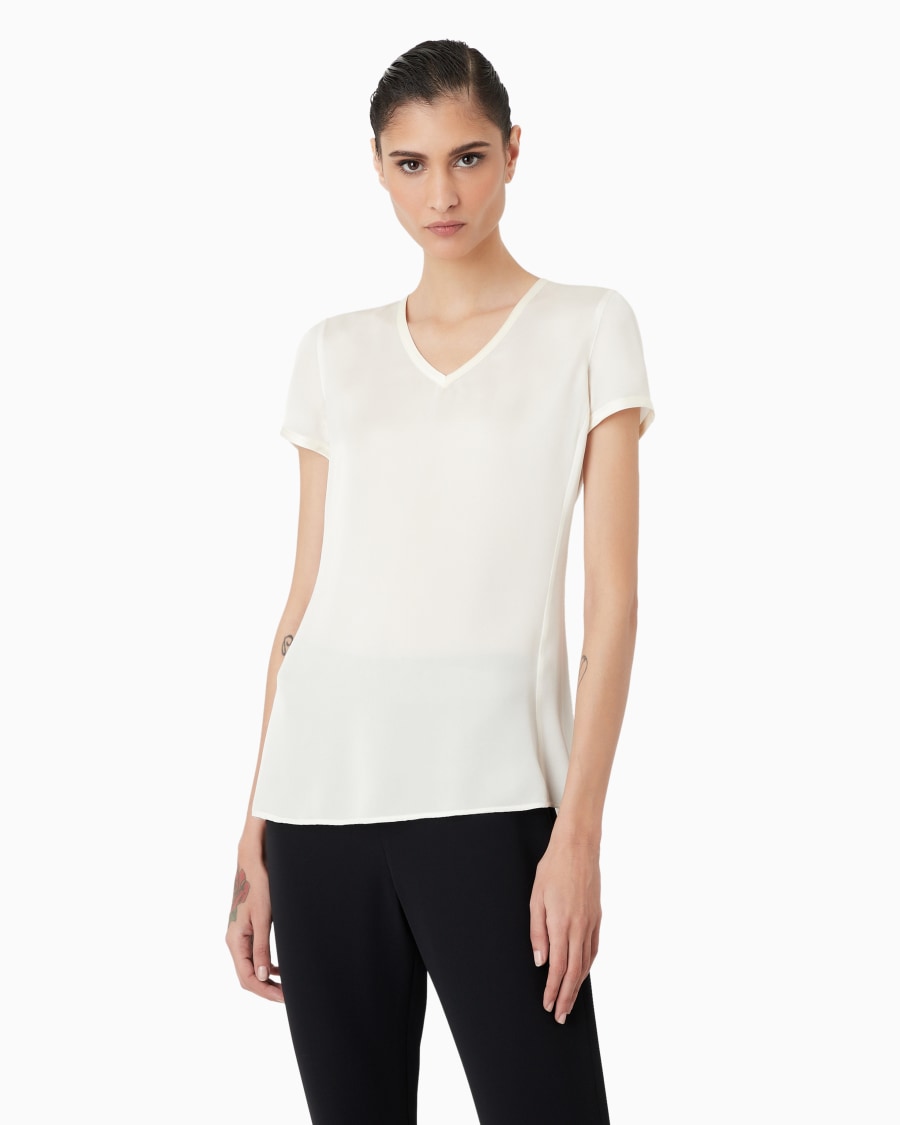The world of armani BLUSA IN CHARMEUSE DI SETA CON SCOLLO A V Prezzo Ridotto