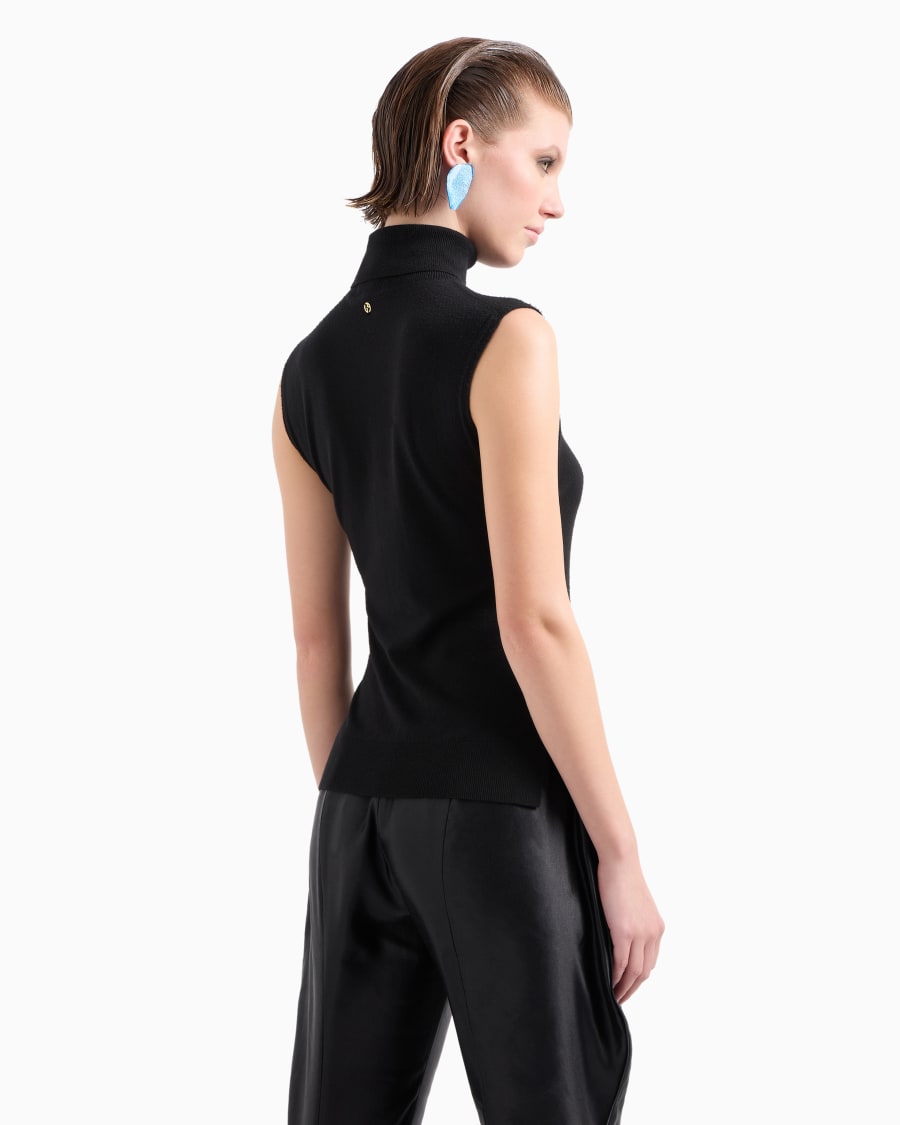The world of armani TOP CON COLLO A LUPETTO IN LANA VERGINE Sottocosto