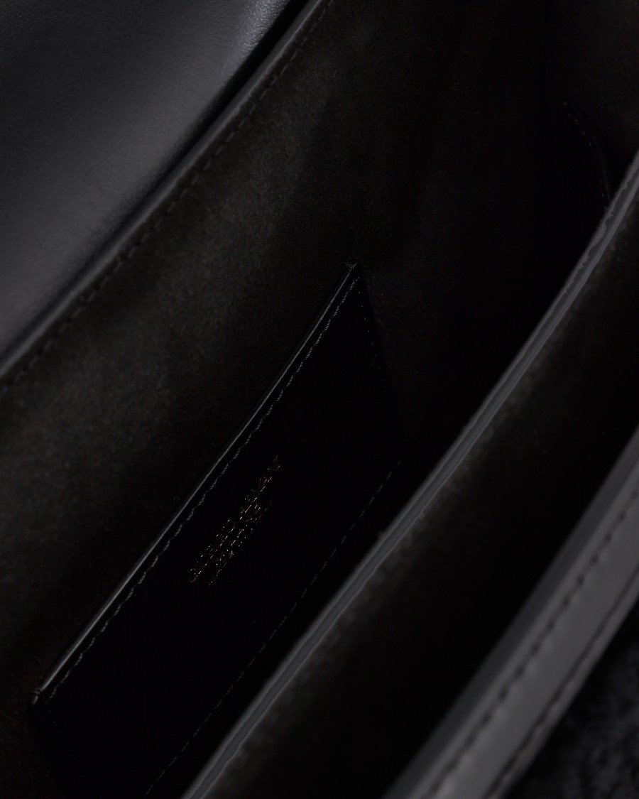 The world of armani GIORGIO ARMANI NEVE BORSA A SPALLA GRANDE IN SHERLING E E PELLE Economico