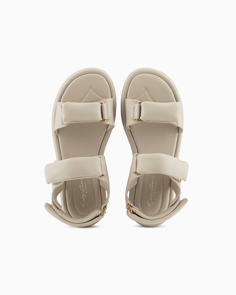 The world of armani SANDALI FLAT IN NAPPA IMBOTTITA Saldi Di Fabbrica