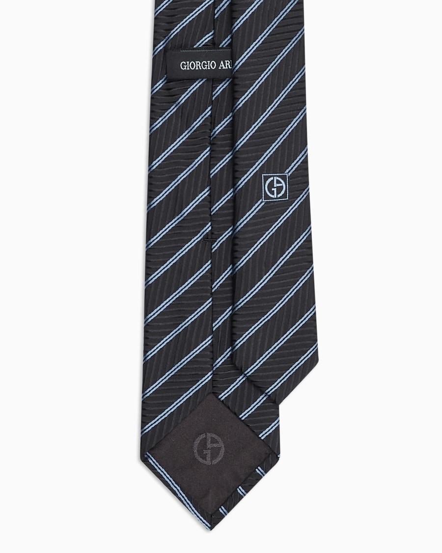 The world of armani CRAVATTA IN SETA JACQUARD REGIMENTAL Nuovo