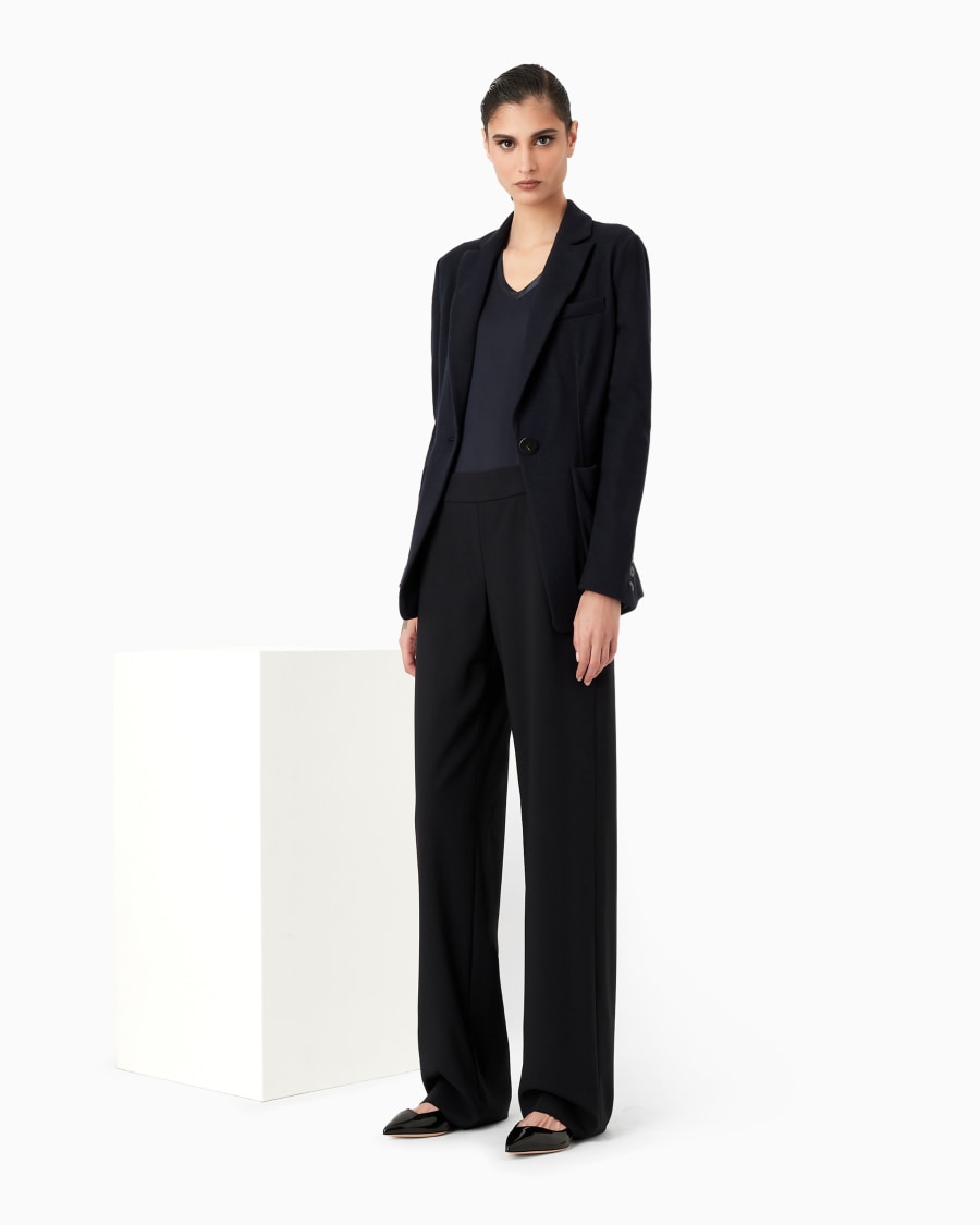 The world of armani BLUSA IN CHARMEUSE DI SETA CON SCOLLO A V Novità