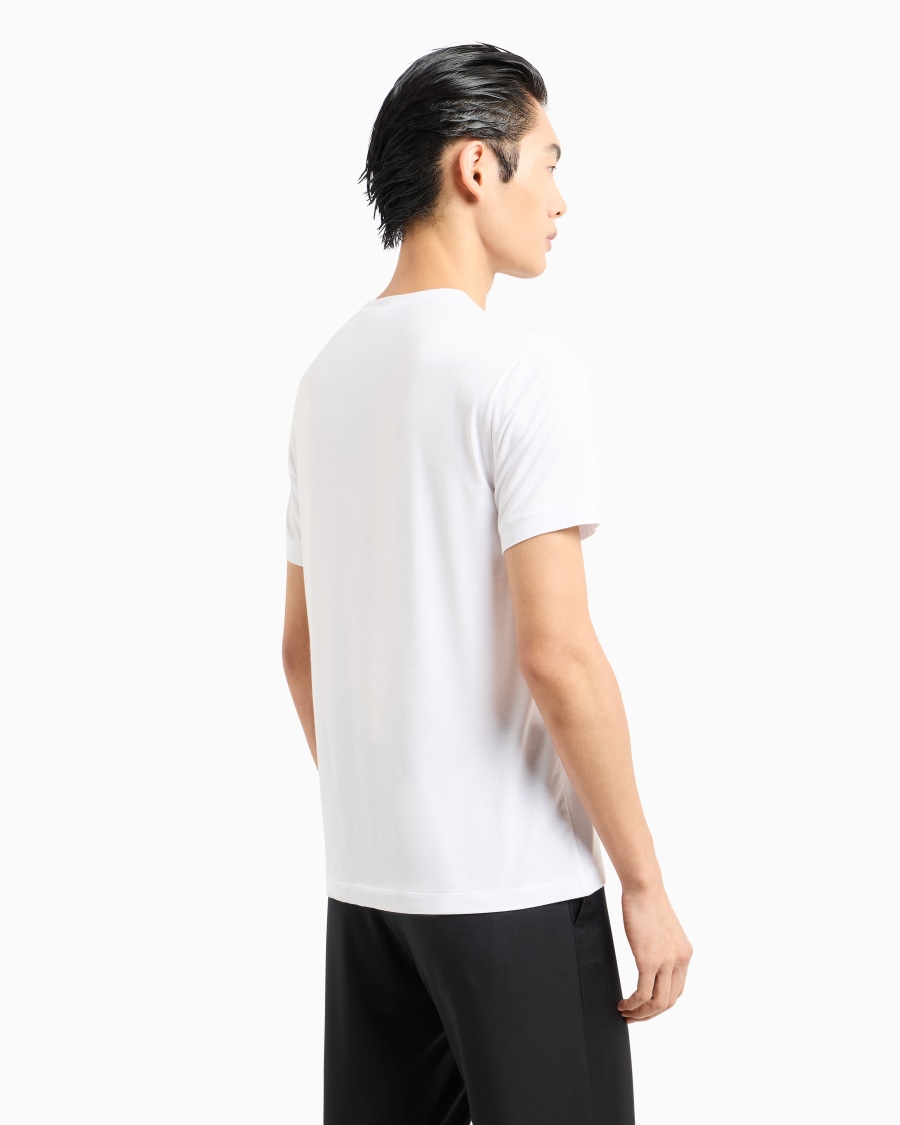The world of armani T-SHIRT CON SCOLLO A V ICON IN JERSEY DI VISCOSA STRETCH Pezzi Unici