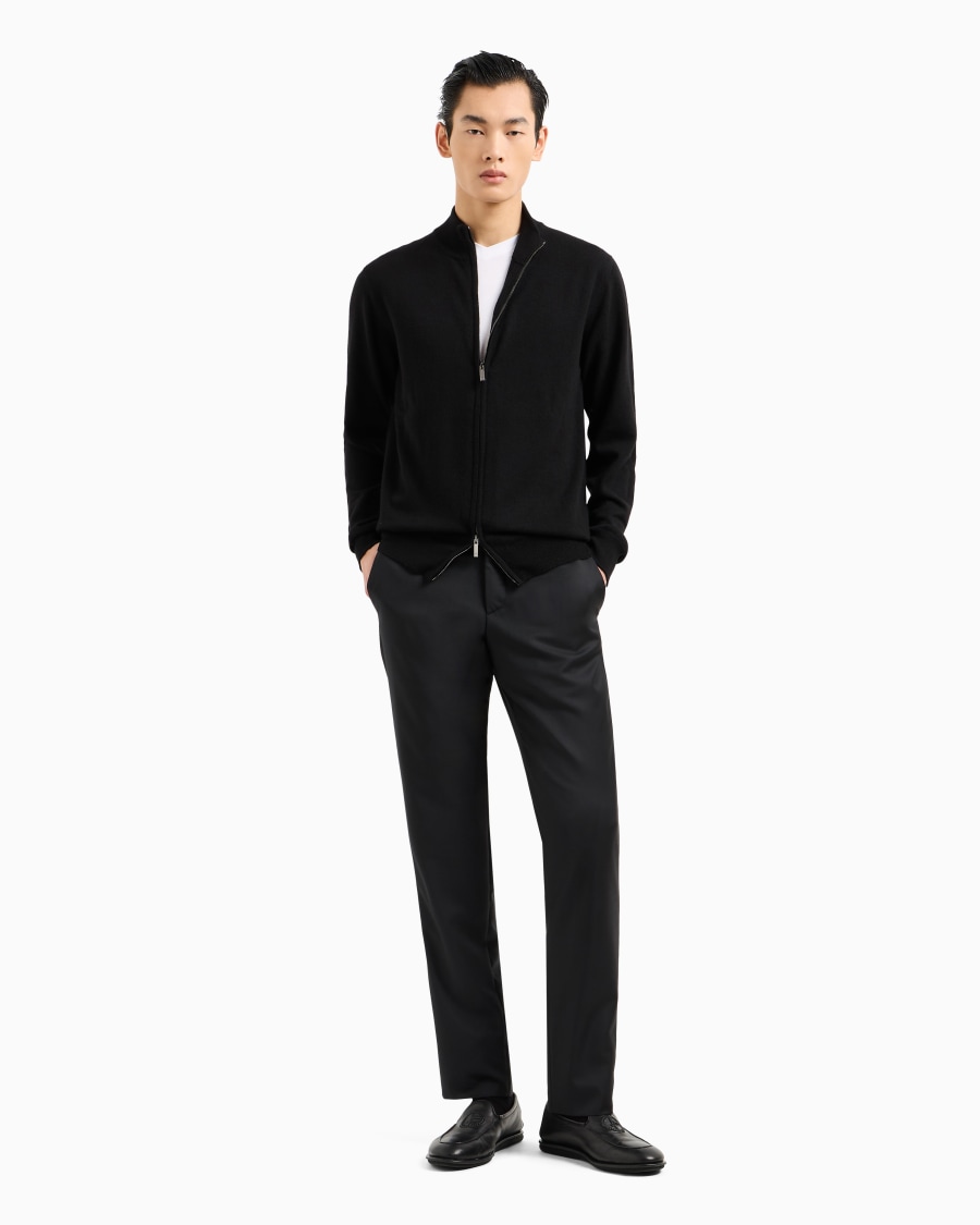 The world of armani T-SHIRT CON SCOLLO A V ICON IN JERSEY DI VISCOSA STRETCH Pezzi Unici