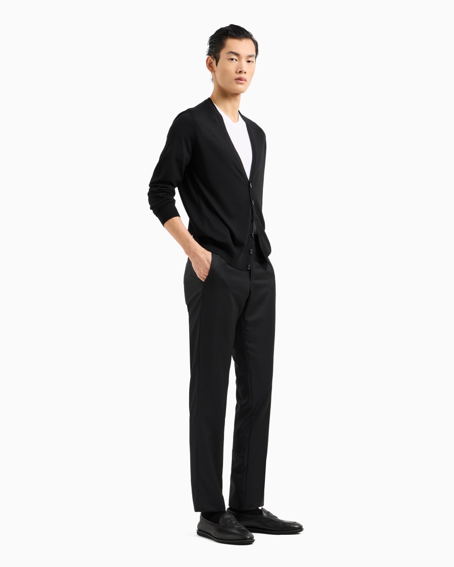 The world of armani CARDIGAN CON BOTTONI IN LANA VERGINE Promozione Limitata