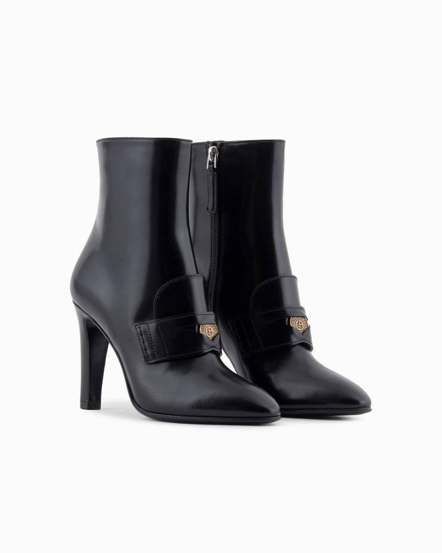 The world of armani STIVALETTI CON TACCO IN PELLE SPAZZOLATA 2025