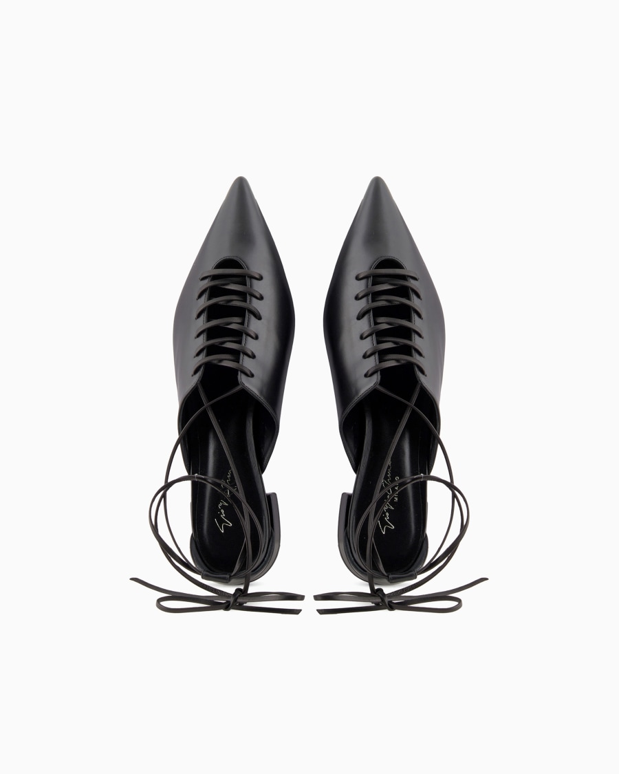 The world of armani BALLERINE IN PELLE CON ALLACCIATURA ALLA CAVIGLIA Vendita