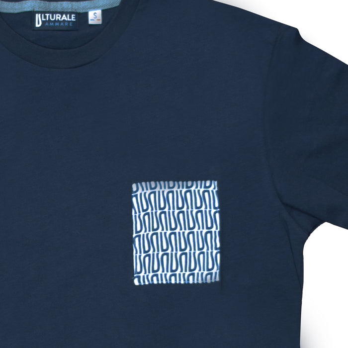 Ulturale T-Shirt blu con taschino bianco e logomania blu in 100% cotone - Ulturale In Saldo
