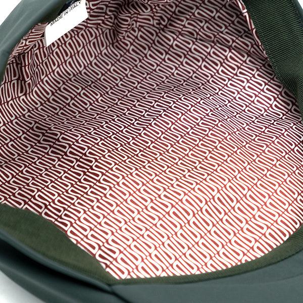 Ulturale Coppola in tessuto impermeabile verde e fodera interna di seta con pattern Ulturale burgundy - Ulturale Novità