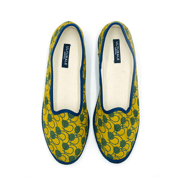 Ulturale Furlane con pattern astratto giallo e verde e bordo blu in 100% velluto di cotone - Ulturale