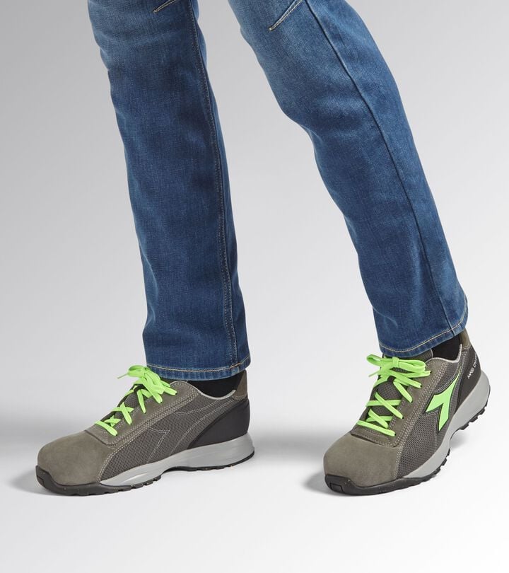 Utility Diadora GLOVE MDS TEXT LOW S1PS FO HRO SR Scarpa antinfortunistica bassa Acquista Ora