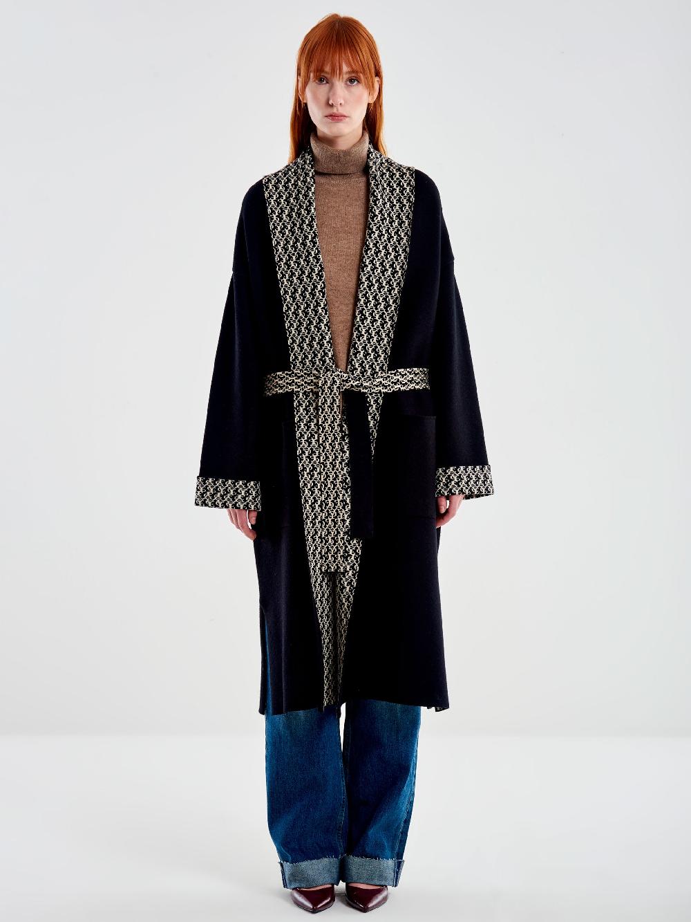 Vicolo Cappotto in Maglia Nero In Linea