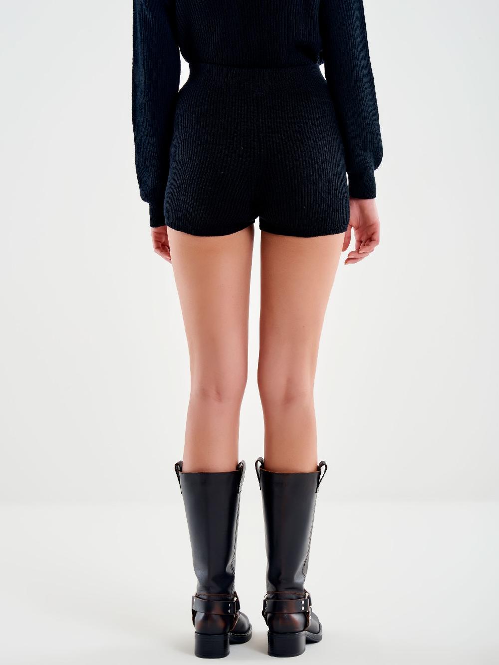 Vicolo Shorts in Maglia a Coste Nero Offerta Anniversario