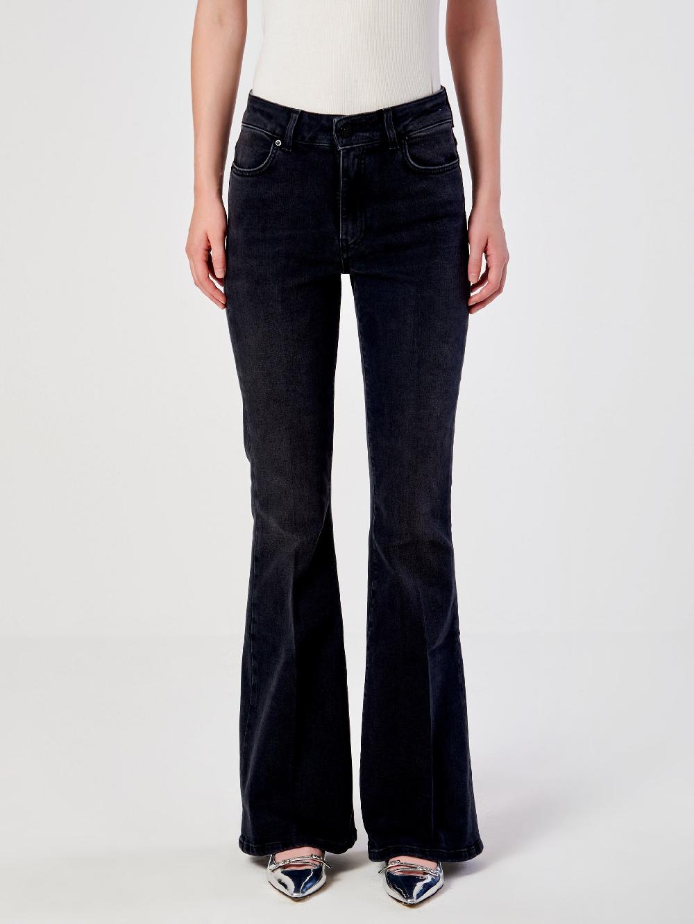 Vicolo Icon Jeans Gisele Flare NeroNero In Saldo