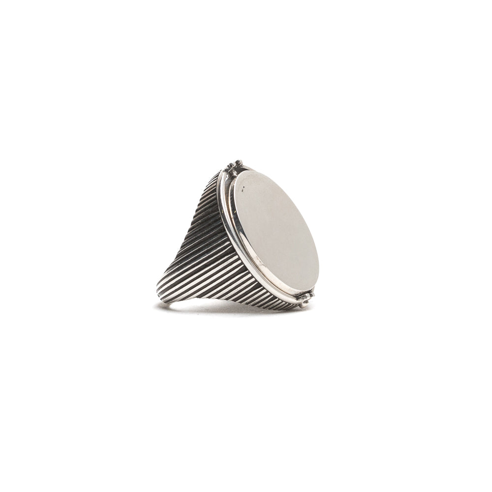 D'AMICO Anello Ovale Girevole Millerighe + Lacca Sconto